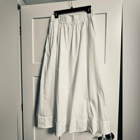 Abercrombie & Fitch White Tiered Maxi Skirt - Picture 1 of 6